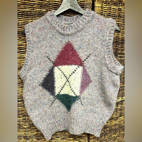 Rory Lynch Sweaters - Rory Lynch-Multicolor Geometric‎ Patterned Sleeveless Sweater, Estimated size:S